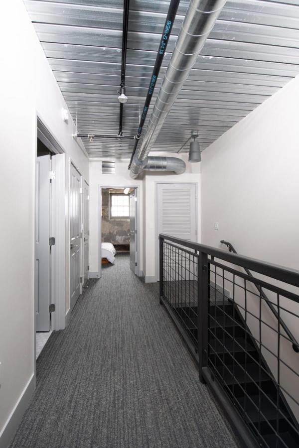 Brewery District 2-Story 2Br Apt Near Fiserv With Rooftop, Gym, And Parking Милуоки Екстериор снимка
